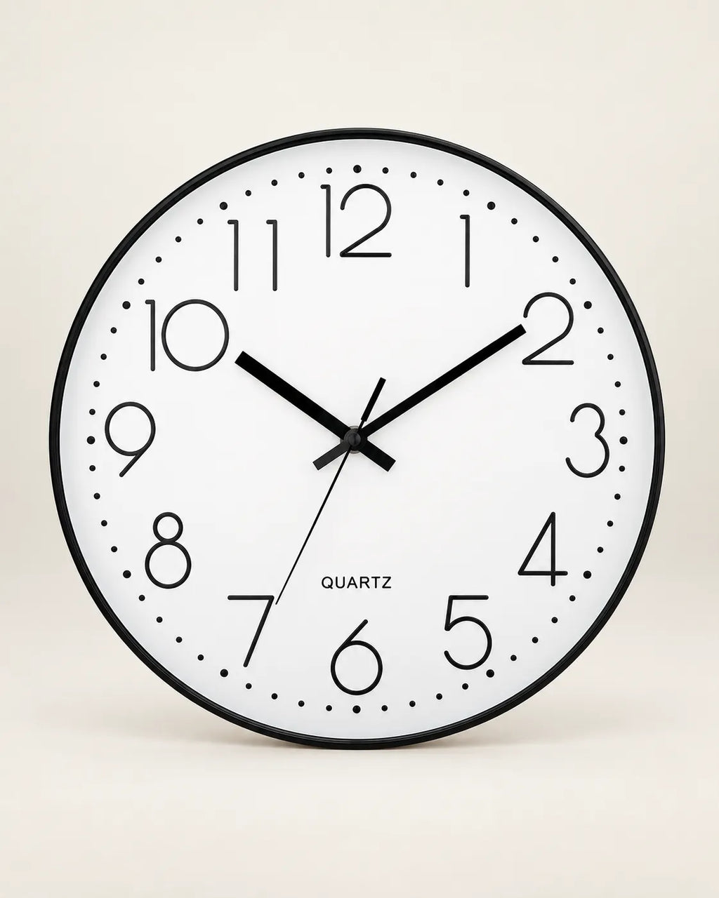 Horloge Murale 20 cm Chiffres en Relief Silencieuse
