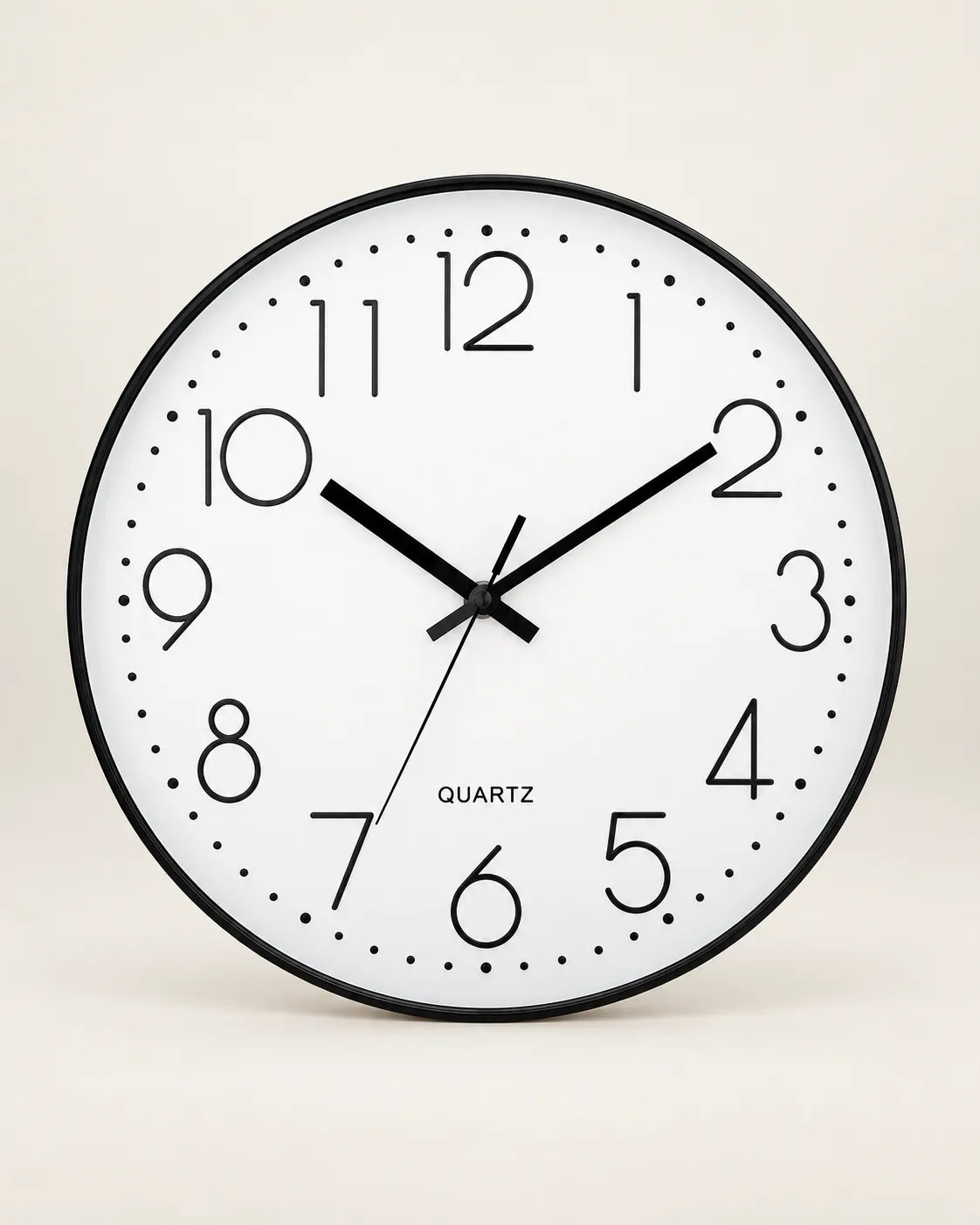Horloge Murale 20 cm Chiffres en Relief Silencieuse