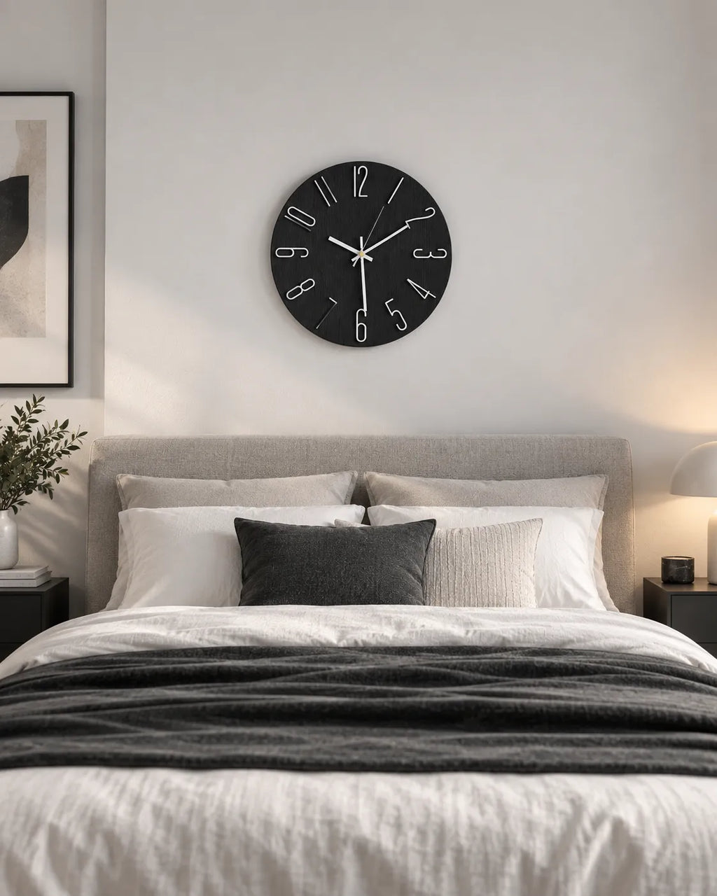Horloge Murale Ronde 30 cm Chiffres 3D Silencieuse — 4 Coloris