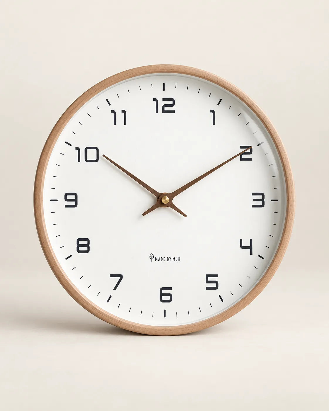 Horloge Murale Bois Massif Scandinave Silencieuse — 2 Modèles