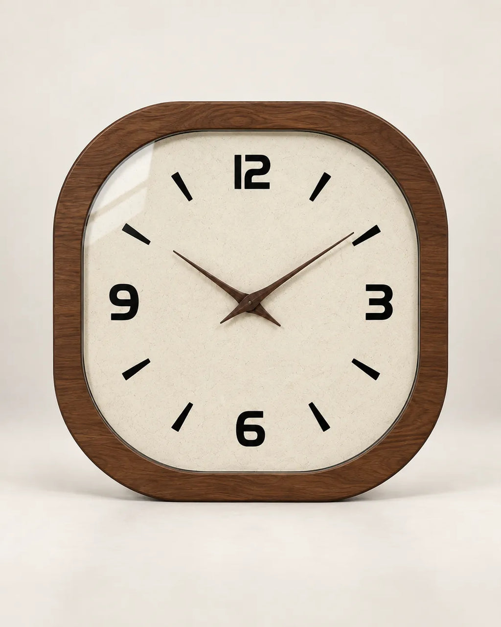 Horloge Murale Bois Carrée Crème Rétro Silencieuse — 3 Tailles
