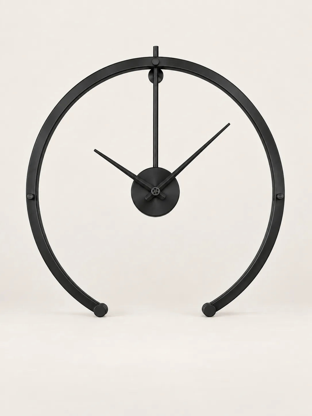 Horloge Murale Métal Demi-Cercle 50 cm Style Scandinave