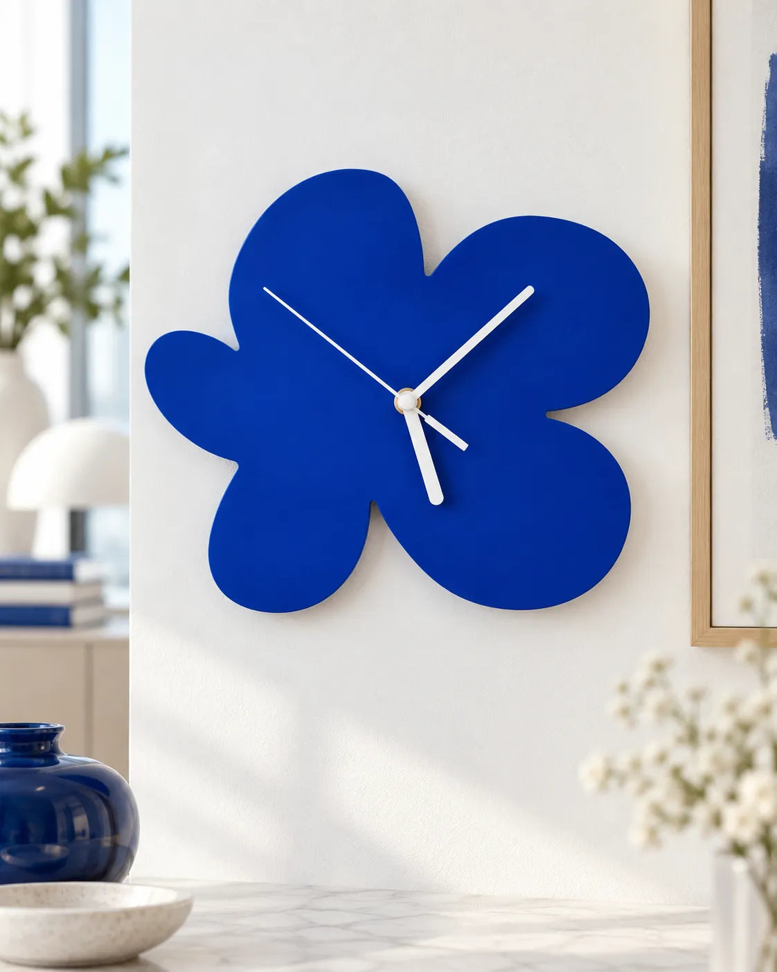 Horloge Murale Fleur Bleu Klein 28 × 26 cm Silencieuse