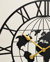 Horloge Murale Métal Noir Motif Carte Silencieuse — 2 Tailles