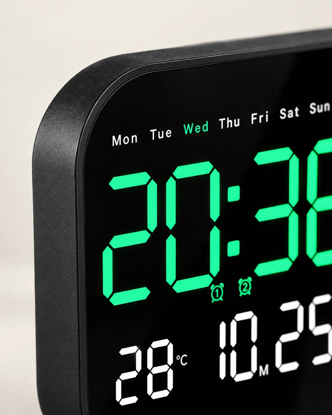 Horloge Murale LED Carrée 18,5 cm avec Minuteur et Télécommande