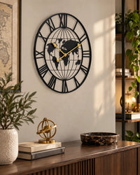 Horloge Murale Métal Noir Motif Carte Silencieuse — 2 Tailles