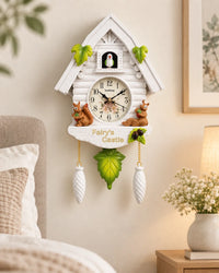 Horloge Coucou Maison Féérique en Résine avec Sonnerie et Balancier