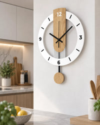 Horloge Murale à Balancier Acrylique Effet Bois Blanc 30 cm Silencieuse