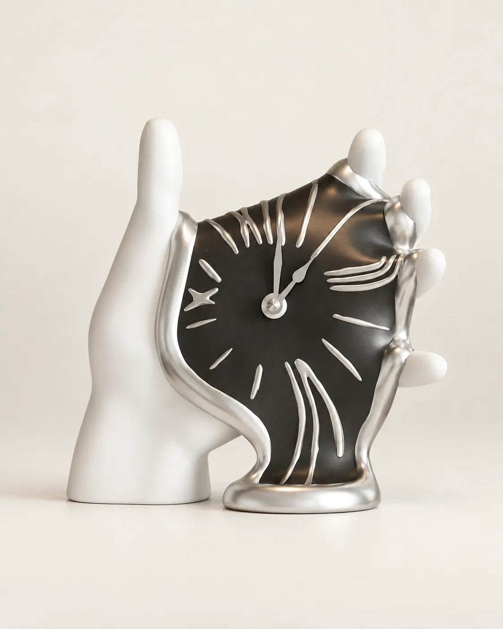Horloge à Poser Main et Cadran Fondant en Résine 23 cm