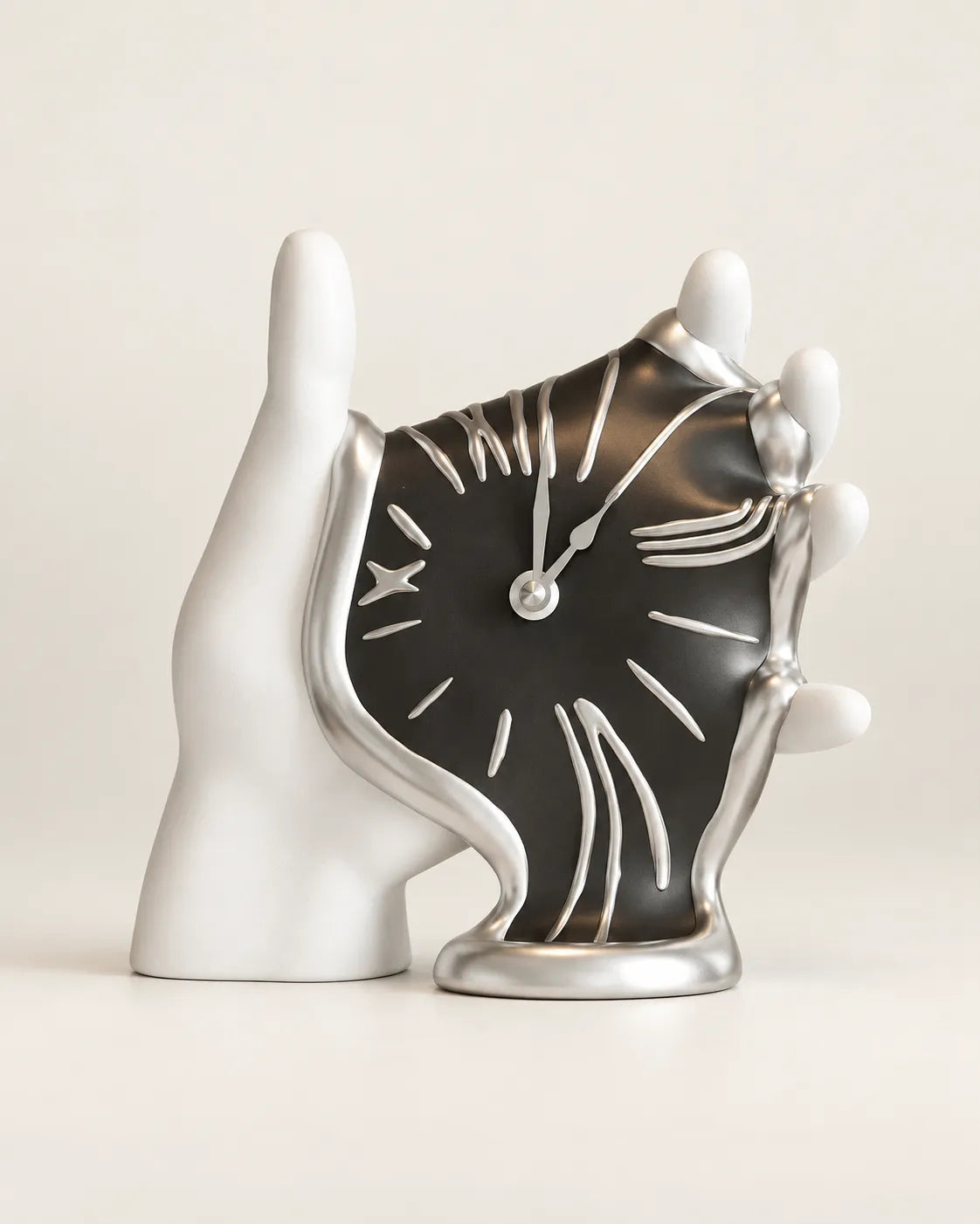 Horloge à Poser Main et Cadran Fondant en Résine 23 cm