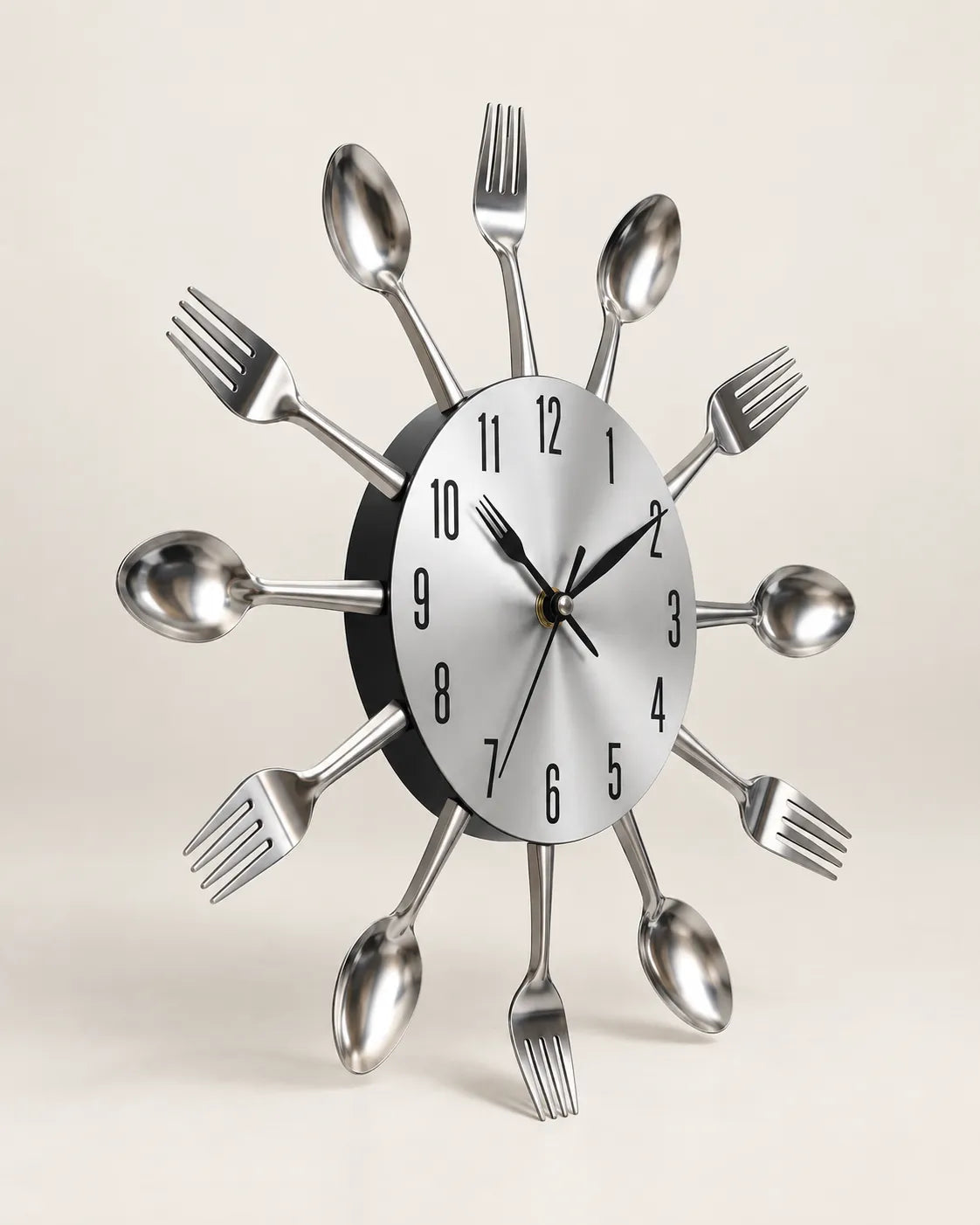Horloge Murale Cuisine Couverts en Métal Argenté 32 cm Silencieuse