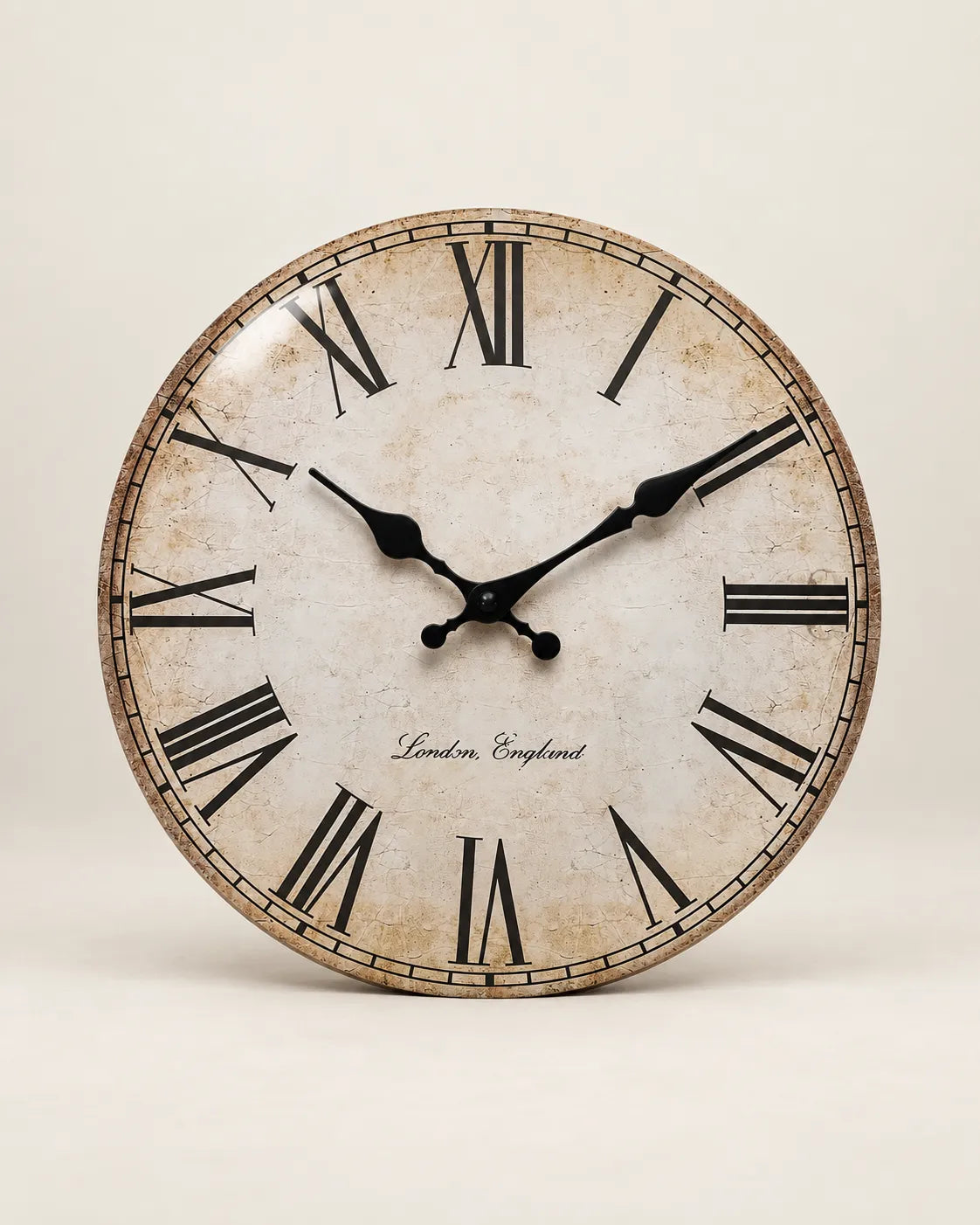 Horloge Murale Bois Rétro Chiffres Romains Silencieuse — 4 Tailles
